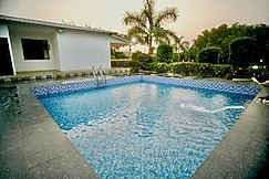 AS LUXE by Blue Heaven Farm, Noida