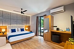 Casa Eternal Beach Resort & Spa, Goa