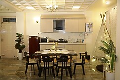 The Little Haven 2BHK with Terrace near Mall Road, Shimla