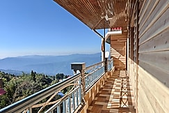 Cosy Pine Homestay, Darjeeling