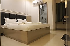 Hotel The 9s, Sirsa
