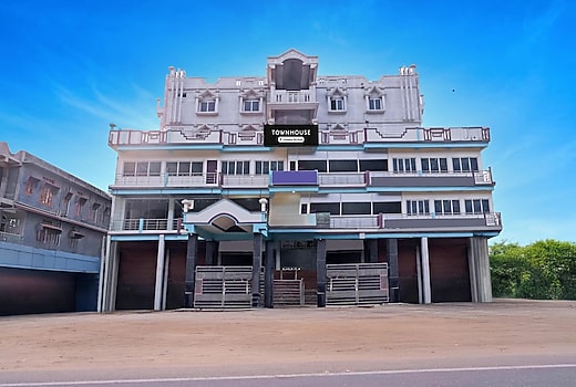 Super Townhouse Gauhati University Formerly The Silver Stone