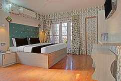 Collection O Kursoo Rajbagh Formerly Mid Valley Residency, Srinagar