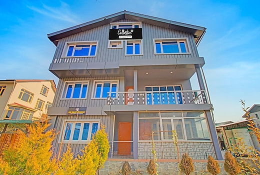 Collection O Kursoo Rajbagh Formerly Mid Valley Residency