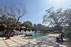 Wow Heritage Resort, Surat