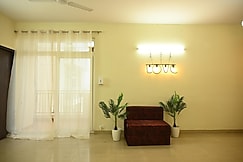 E Globe Spacious 4BHK City Retreat in Agra Society Pool Near Taj Mahal By Homeyhuts, Agra