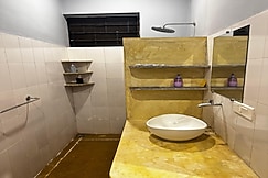 Oviyam retreat, Auroville