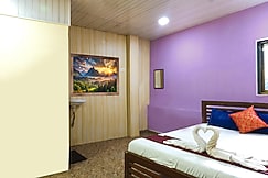 HOTEL AMRAPALI, Thane