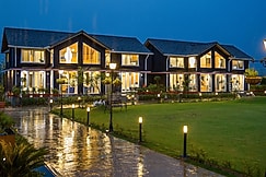 Esh Cottage Hazel Hillview Suites By Elivaas, Bir Billing