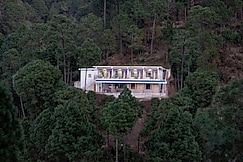 Sun Pine Villa by Splendid Retreat Hotels, Pachhad
