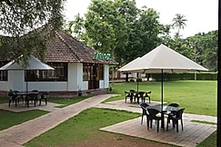 Hotel Savoy, Kannur