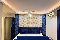 Dlfmypad Bluestone by Rizzstay, Lucknow