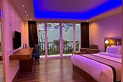 Wisteria Crystal Manor, Pelling