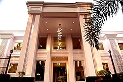 The Shark Inn Residency, Rewa