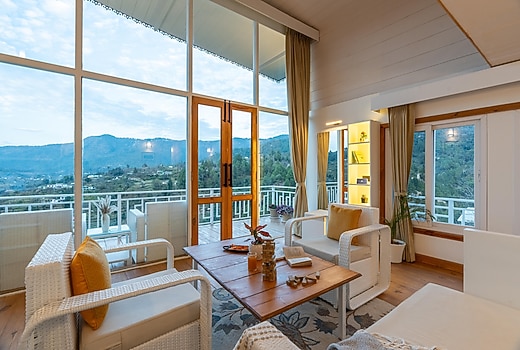 SaffronStays Prism Hill (Duplex Room)