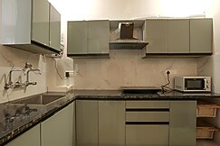 Five Doors Retreat 2BHK Dehradun by Homeyhuts, Dehradun