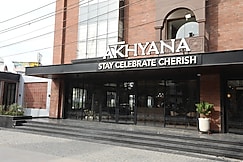 Akhyana Hotel Near Unitech Cyber Park, Sohna