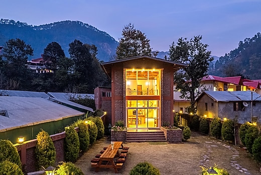 Elivaas Casa Gaula 4 BHK Cottage With Lawn and Outdoor Sit-Out