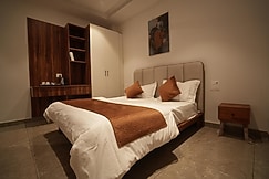 HOTEL HIGHTON, Rohtak