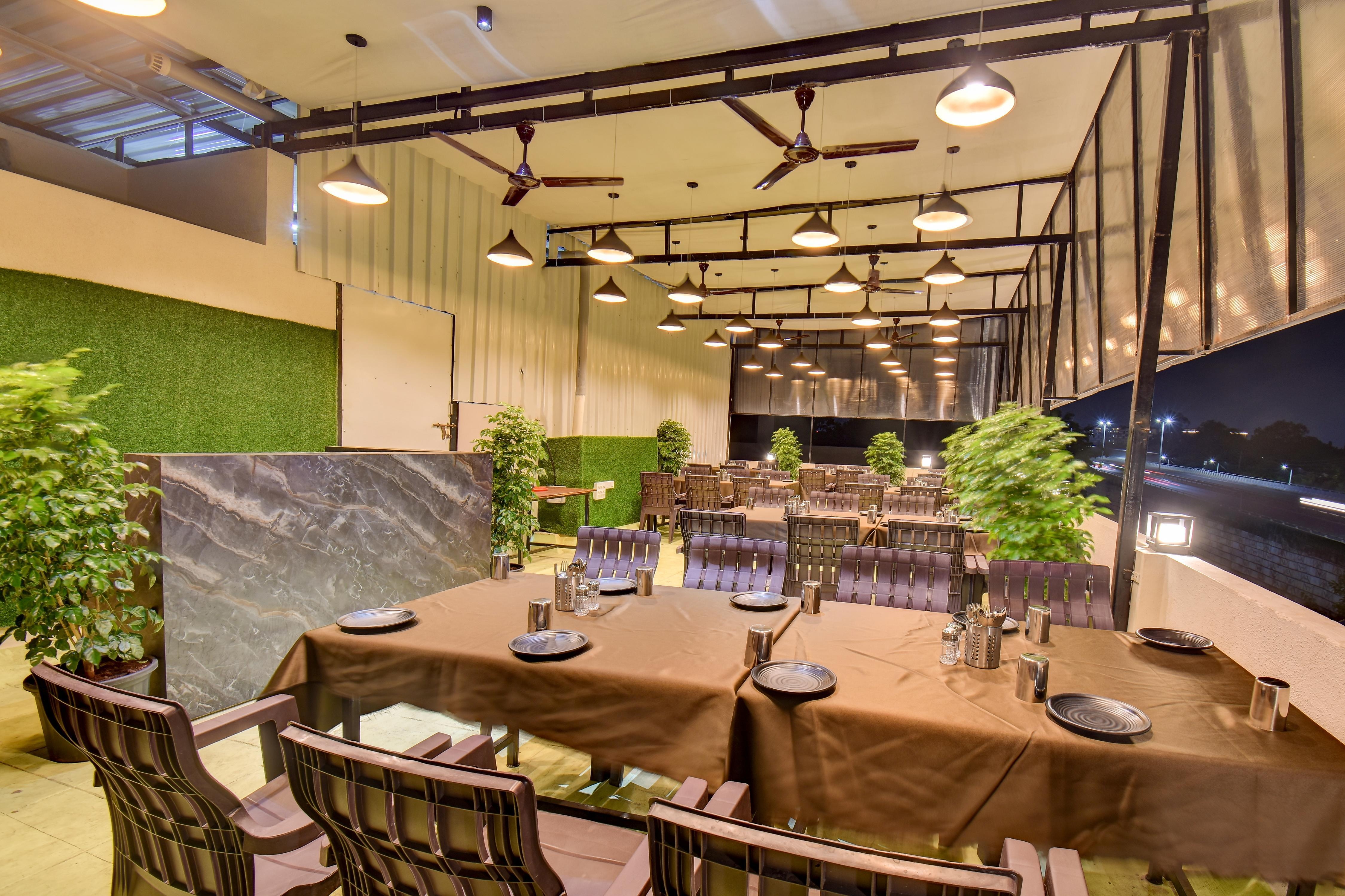 Hotel Happy Stay & Restaurant