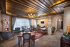 Cappadocia Pyramid Stone House, نفسهير (كابادوكيا)