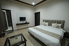 Hotel Anurag Heights, Udaipur