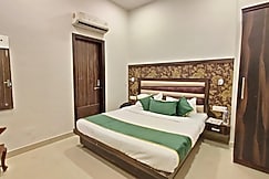 HOTEL FLOWER MOHALI, Kharar