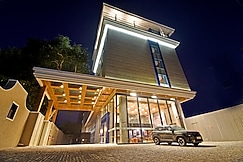 Sands Point, Pondicherry