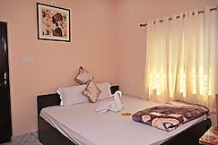 Alor Bhuban Guest House & Restaurant, Krishnanagar