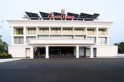 CRYSTAL PALACE, Changanassery