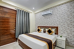 Star Inn Hotel, Delhi