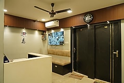 KASHI CROWN P GUEST HOUSE, Varanasi