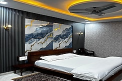 Rk hotel & Restaurent, Chomu