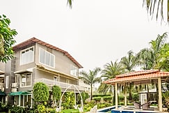 Alaya Stays Moonstone Meadows 1 Suite Room With Shared Pool, Lonavala