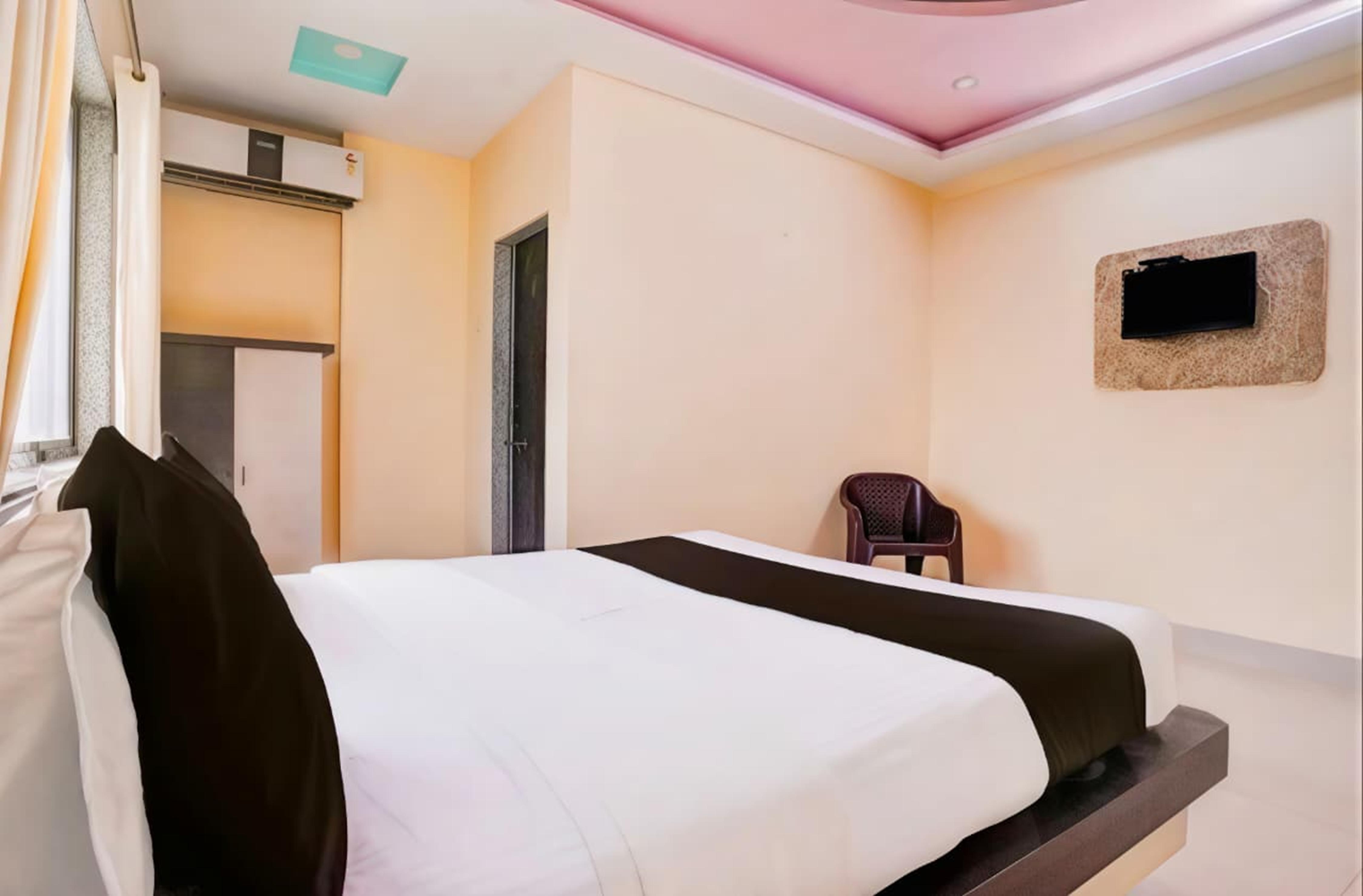 Double Bed Non AC 1