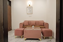 Nishine Premium Suites, Delhi