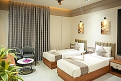 HOTEL REGENCY GRAND, Ranjangaon
