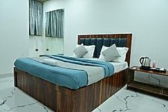 Hotel raj inn, Lucknow