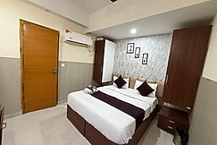 Collection O Zeta I Noida Formerly The Royal Harmony, Greater Noida