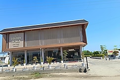 VANI'S GOLDEN PETALS, Una