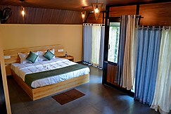 Vriksha Munnar, Munnar