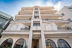 AURA INN & SUITES, Mysore