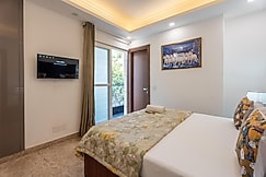 Fortune Home Service Apartment 3BHK J 150, Delhi