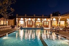 ELIVAAS Tiger Cave Suite | Room with Pool and Garden, Khandar