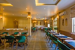 Grassfield Riviera Resort, Phagi