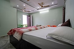 Ramadri ocean view 1BR house in Vizag by Homeyhuts(sf), Visakhapatnam