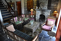 Flames of the Forest Luxury Retreat, Bhowali