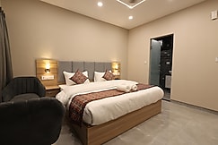 Mahadev Mansion, Varanasi