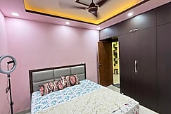 Ayaan stay, Varanasi