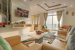 The Ridgeview Retreat by Alaya Stays, Kufri